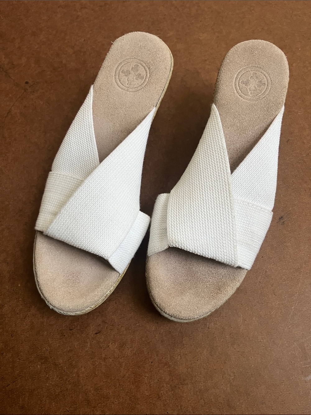 CHARLESTON SHOE CO. White Crisscross Wedge Mules Women’s US 8 - EU 39
